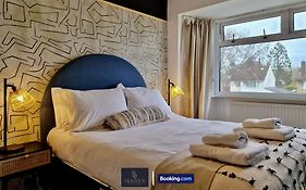 Large 4 Bdr Home By Tranquil Ventures Short Lets & Serviced Accommodation Headington With Free Parking